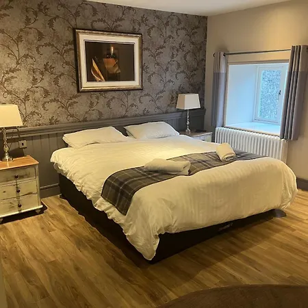 Hotel The Kings Arms 4*