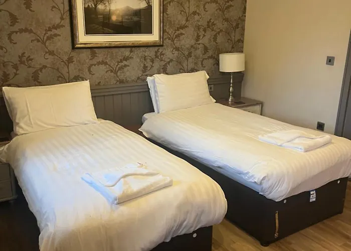 The Kings Arms מלון Burton-in-Kendal